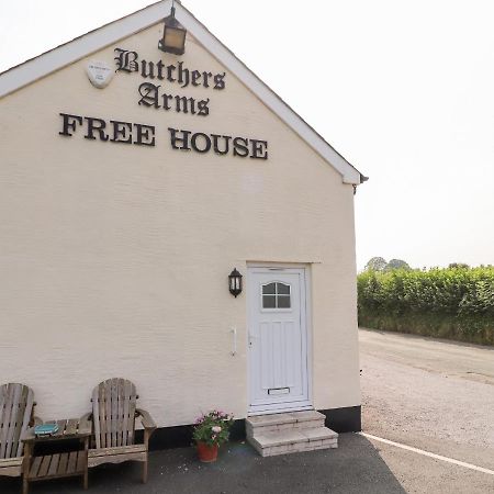 Butchers Arms Cottage Nercwys 외부 사진